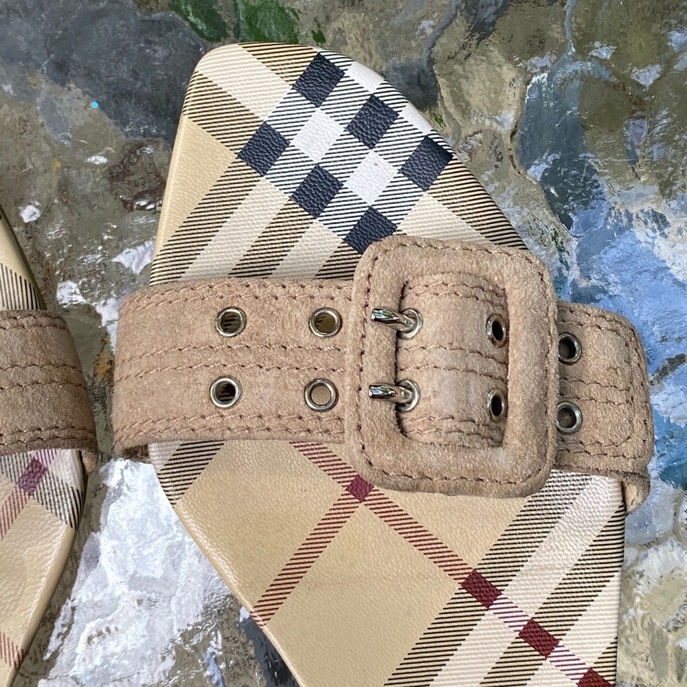 Burberry Beige Nova Check Suede Sandals - Picture 13 of 16